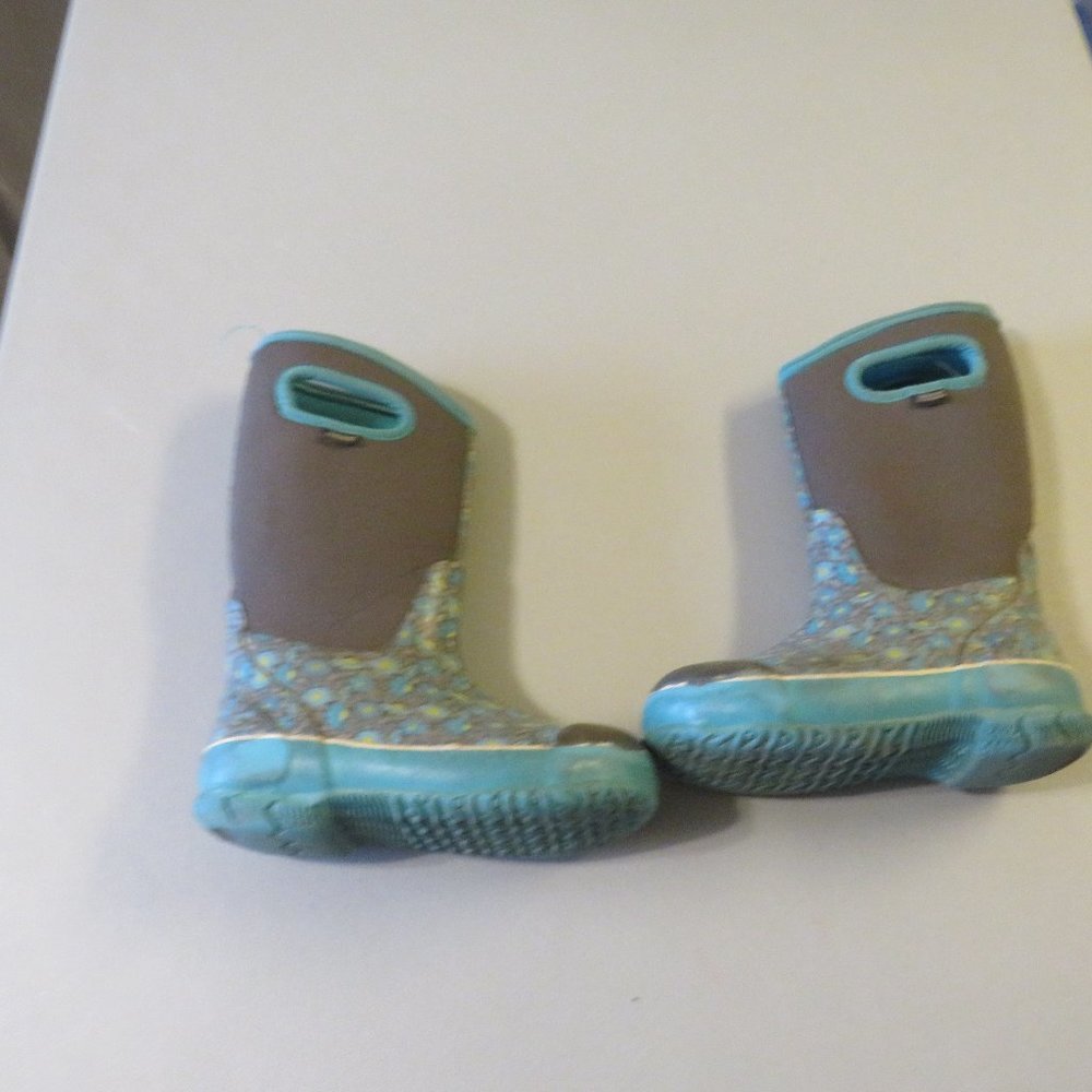 Brown & Green Bogs Size 13